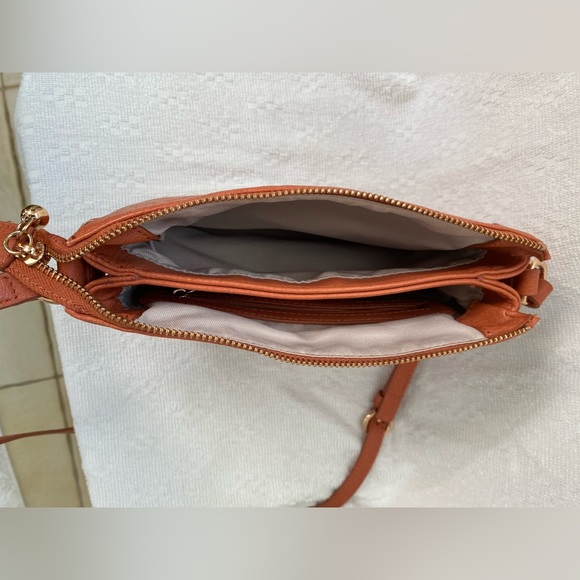 Lauren Conrad Coral/Orange Crossbody Bag - Picture 6 of 6